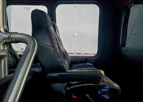 2015 Ford Econoline E350 Super Duty Cutaway Van from USA, damaged, VIN 1FDWE3FL2FDA23100